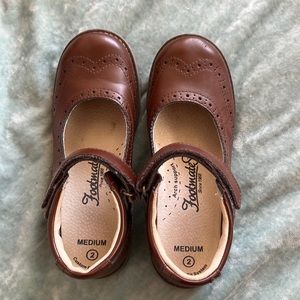 Footmates brown Mary janes
